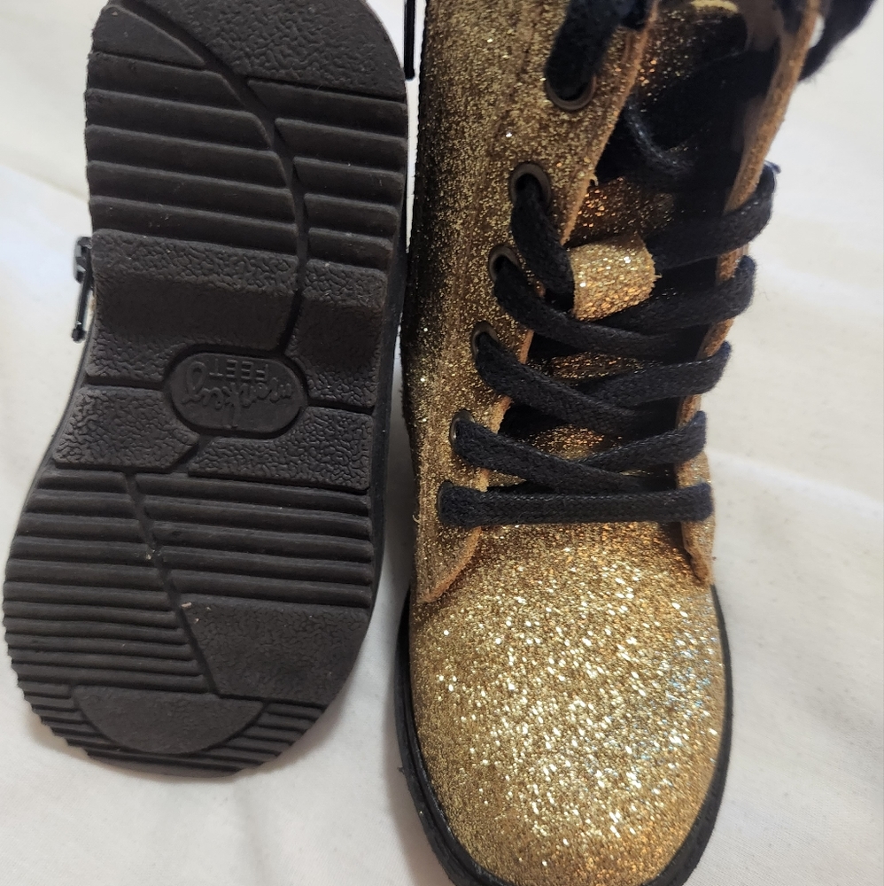 Monkey Feet 2-3 yrs